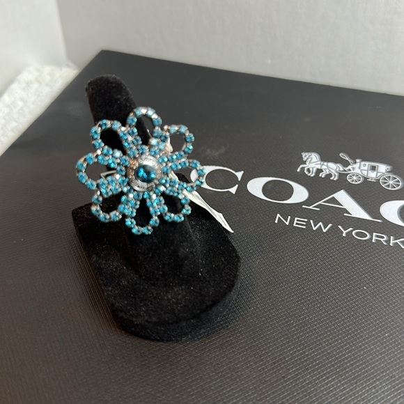 Coach Rare Blue Statement Ring with Floral Design - Picture 3 of 9